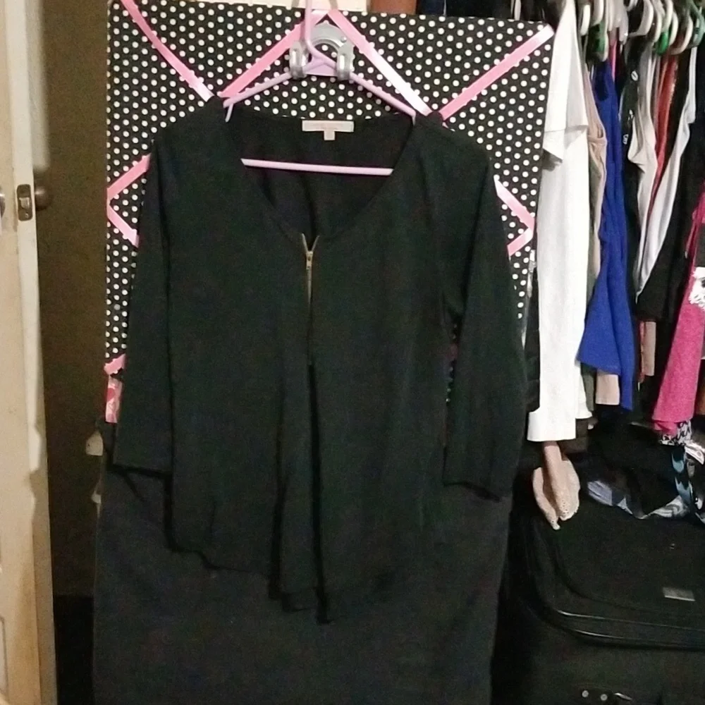 Shirt - Picture 1 of 2
